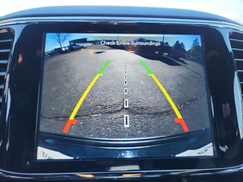 Used 2022 Jeep Grand Cherokee Laredo X image 29