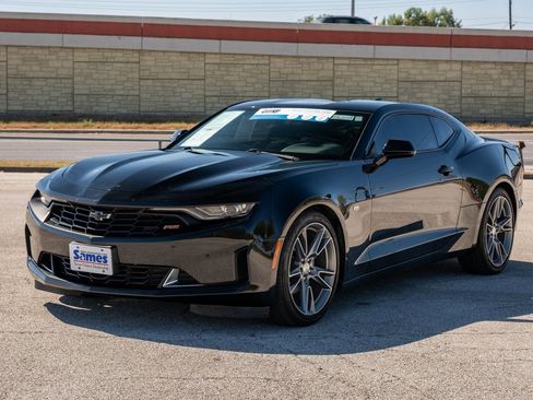 Used 2023 Chevrolet Camaro LT w/ RS Package image 3