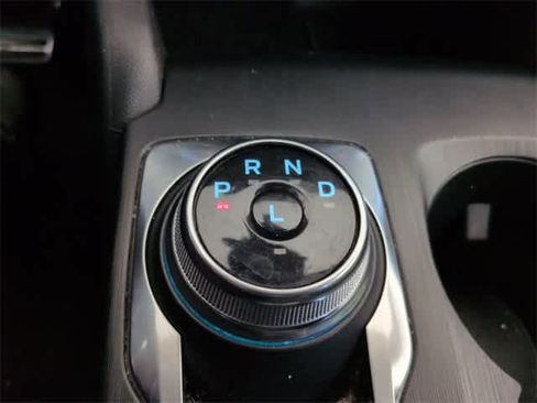 Used 2024 Ford Escape ST-Line image 30