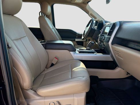 Used 2018 Ford F150 Lariat RWD image 34