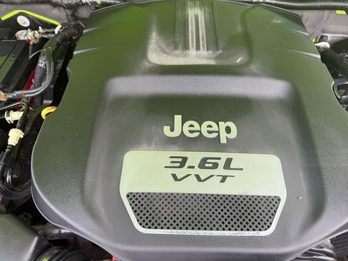 Used 2012 Jeep Wrangler Sport w/ Connectivity Group image 38