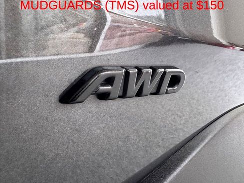 Used 2024 Toyota RAV4 LE AWD/4WD image 9