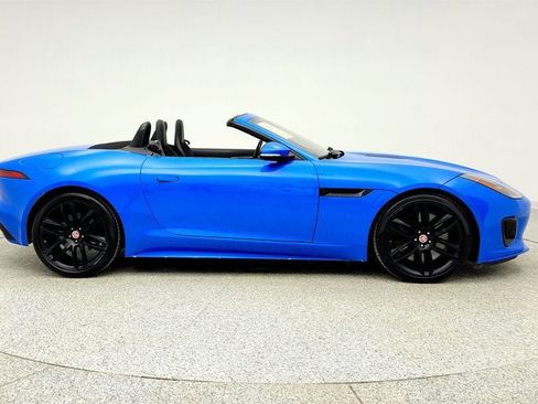Used 2018 Jaguar F-TYPE R-Dynamic image 4
