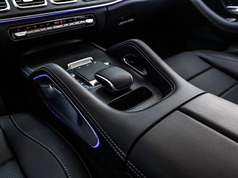 Certified 2025 Mercedes-Benz GLE 350 4MATIC image 7