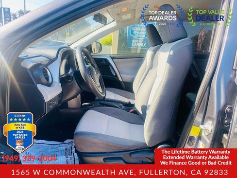 Used 2015 Toyota RAV4 LE FWD image 19