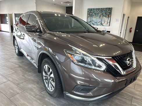Used 2018 Nissan Murano S FWD image 4