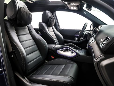 Certified 2025 Mercedes-Benz GLS 450 4MATIC image 8