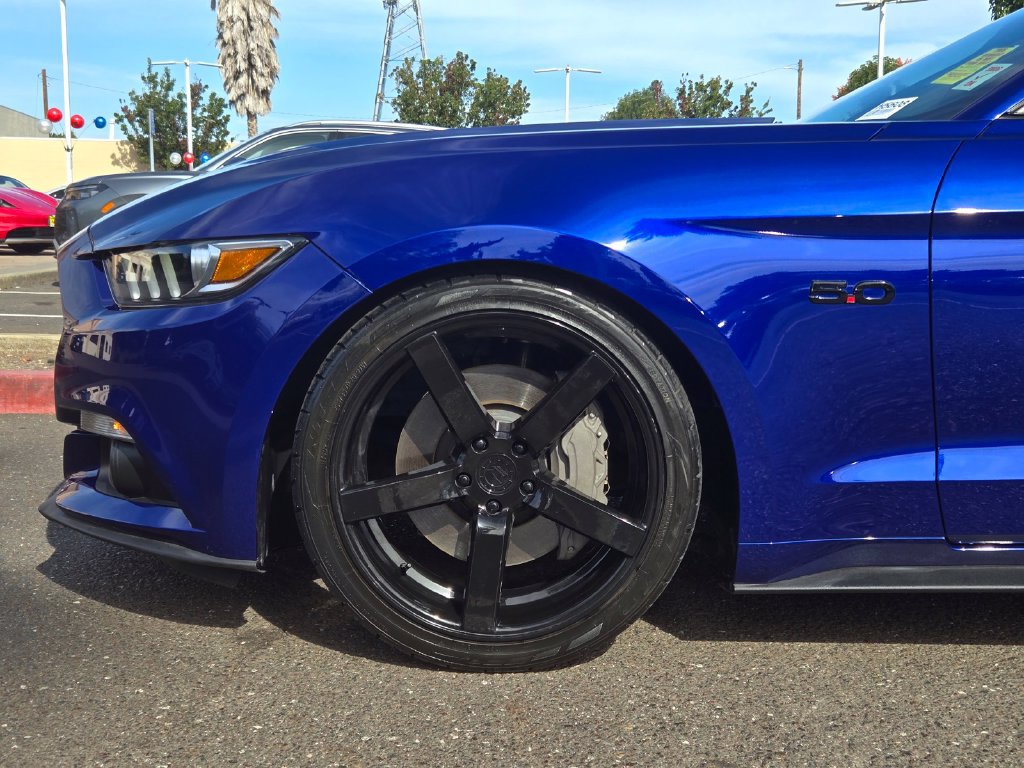 Used 2015 Ford Mustang GT Premium RWD image 10