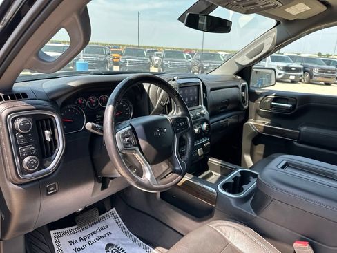 Used 2020 Chevrolet Silverado 1500 RST AWD/4WD image 16