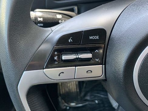 Used 2021 Hyundai Elantra SE image 15