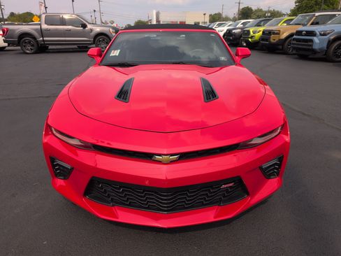 Used 2016 Chevrolet Camaro SS RWD image 9