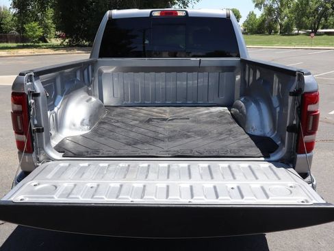Used 2019 RAM 1500 Big Horn AWD/4WD image 14