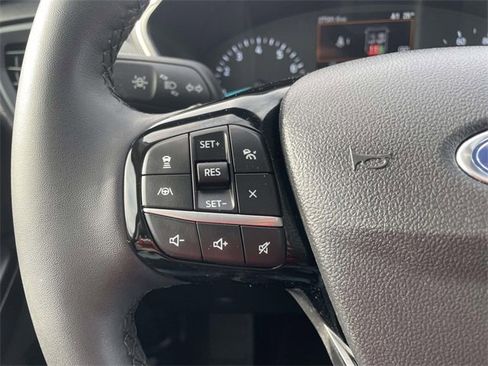 Used 2022 Ford Escape SEL image 29