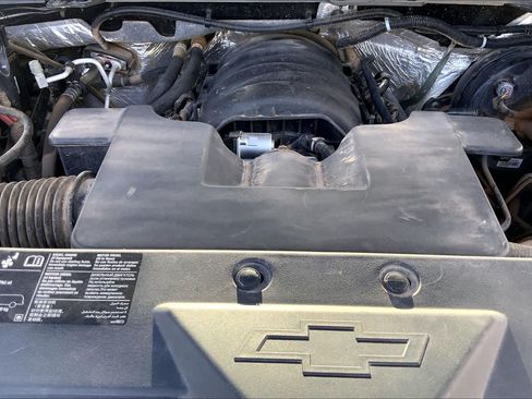 Used 2018 Chevrolet Silverado 1500 High Country AWD/4WD image 33