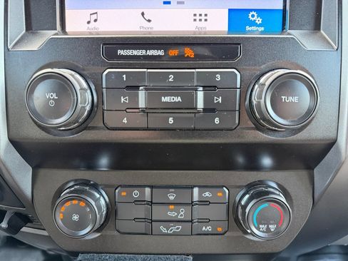 Used 2019 Ford F150 XLT w/ Trailer Tow Package AWD/4WD image 27
