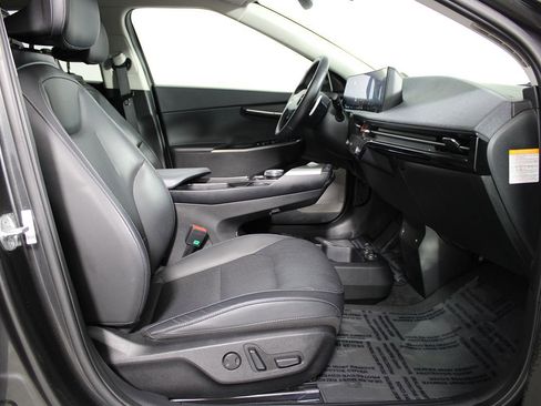 Used 2023 Kia EV6 Wind image 11