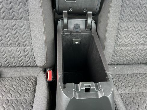 Used 2024 Chevrolet Equinox LT AWD/4WD image 24
