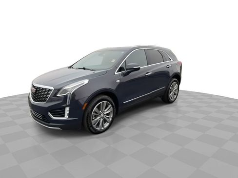 Used 2025 Cadillac XT5 Premium Luxury image 4