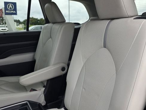 Used 2024 Toyota Grand Highlander AWD image 24