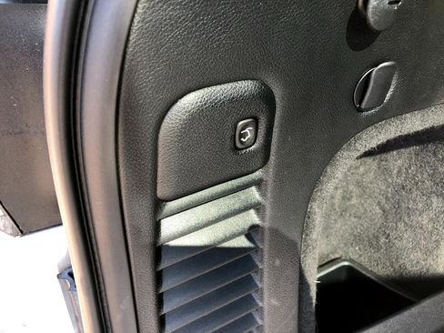 Used 2020 Jeep Grand Cherokee Altitude image 30