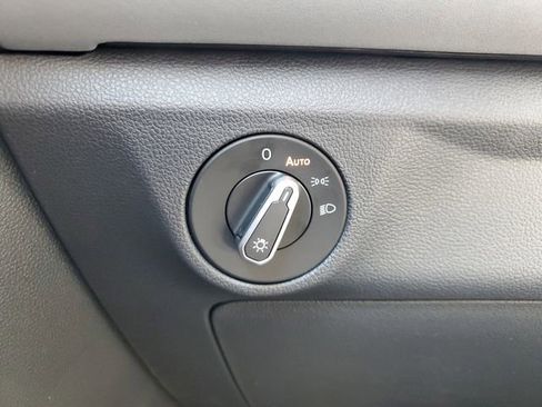 New 2026 Volkswagen Jetta SE image 28