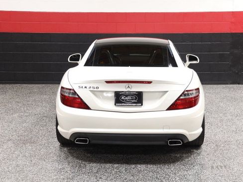 Used 2014 Mercedes-Benz SLK 250 image 37