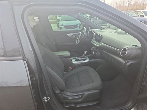 Used 2020 Chevrolet Blazer LT image 18