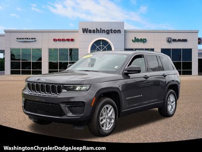 New 2025 Jeep Grand Cherokee Laredo w/ Luxury Tech Group I