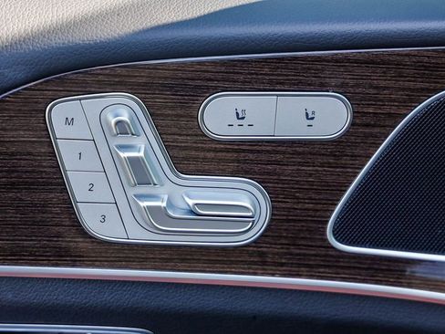 Used 2025 Mercedes-Benz GLE 450e 4MATIC image 23