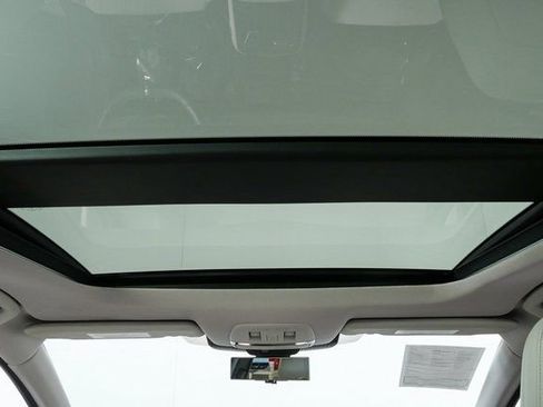 Used 2023 Nissan Ariya EVOLVE+ e-4ORCE image 17