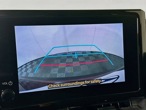 Used 2023 Toyota Corolla Cross LE FWD image 14
