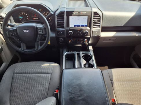 Used 2020 Ford F150 XLT w/ Trailer Tow Package RWD image 4