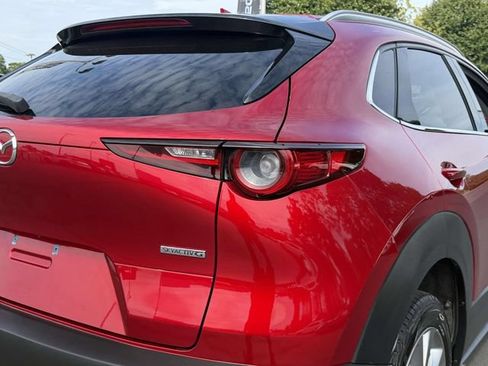 Used 2022 MAZDA CX-30 AWD 2.5 S w/ Premium Package image 6