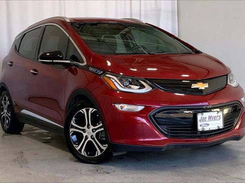 Used 2019 Chevrolet Bolt Premier w/ Infotainment Package image 34