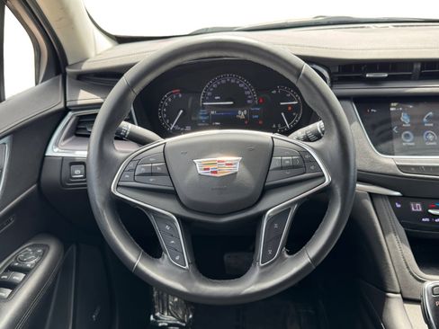 Used 2019 Cadillac XT5 Luxury FWD image 13