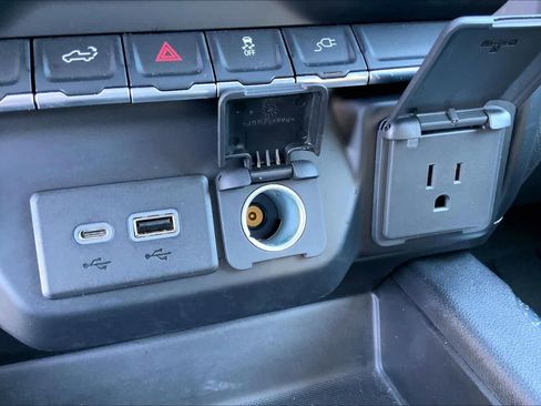 Used 2019 Chevrolet Silverado 1500 LT Trail Boss image 31