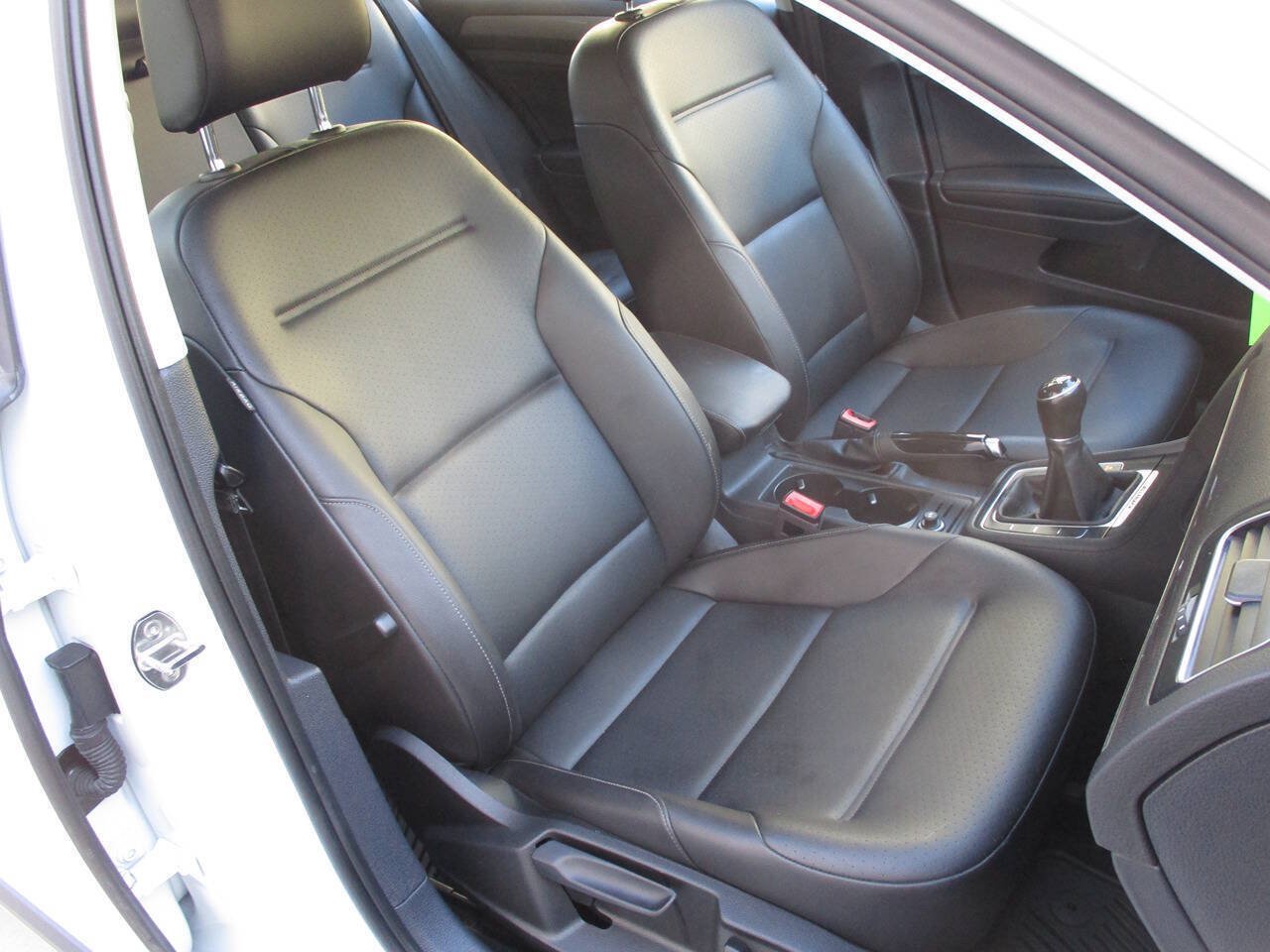 Used 2019 Volkswagen Golf Alltrack S AWD/4WD image 21