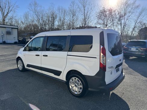Used 2017 Ford Transit Connect XL image 19