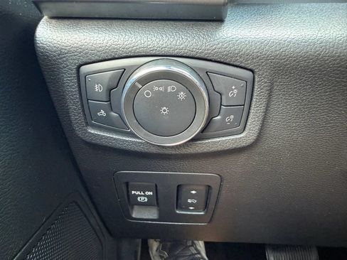 Used 2018 Ford F150 XLT w/ Equipment Group 302A Luxury AWD/4WD image 24