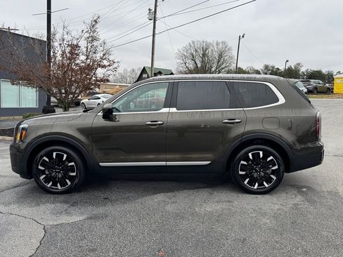 Used 2024 Kia Telluride SX w/ Towing Package image 6