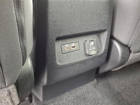 Used 2022 Nissan Frontier SV image 22