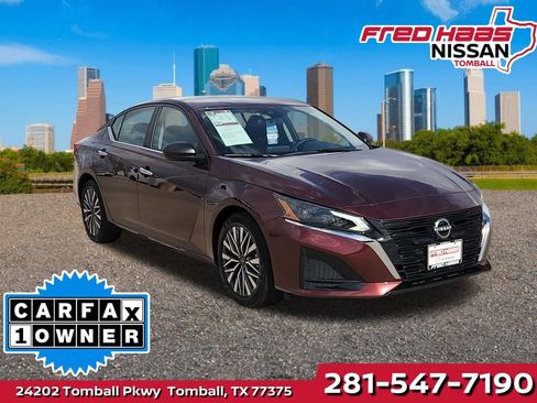 Used 2025 Nissan Altima 2.5 SV image 1