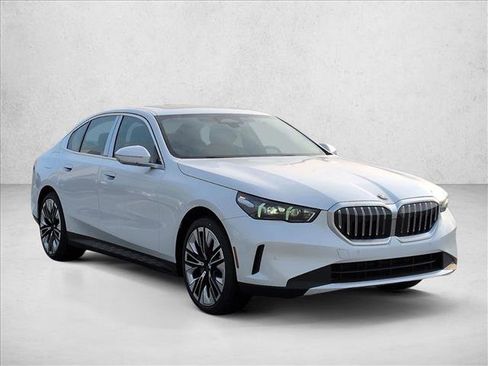Used 2026 BMW 530i xDrive AWD/4WD image 7