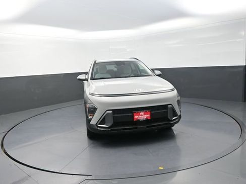 Used 2025 Hyundai Kona SEL AWD/4WD image 25