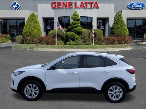 Certified 2023 Ford Escape Active AWD/4WD image 13