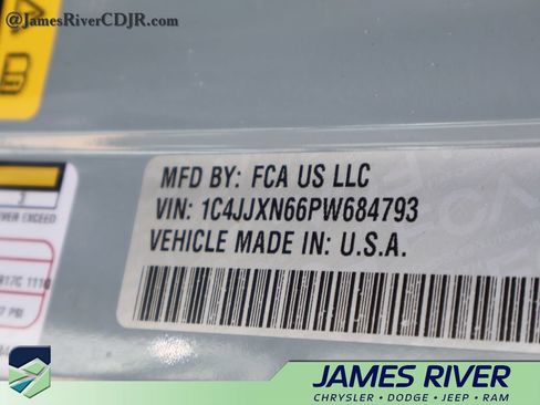 Used 2023 Jeep Wrangler Unlimited AWD/4WD image 38