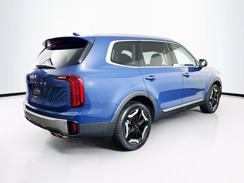 Used 2023 Kia Telluride S image 9