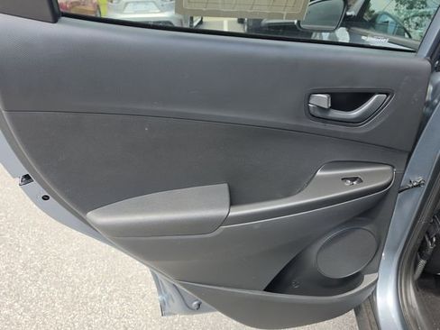 Used 2019 Hyundai Kona SEL AWD/4WD image 12