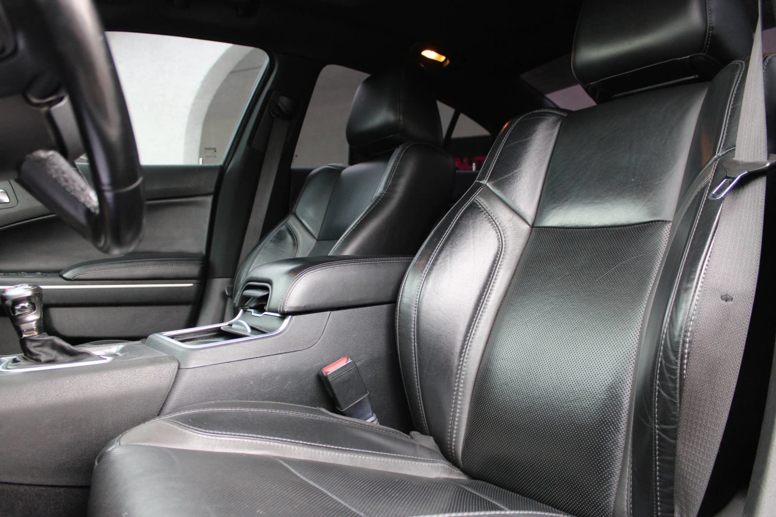 Used 2021 Dodge Charger SXT w/ Leather Interior Group RWD image 13