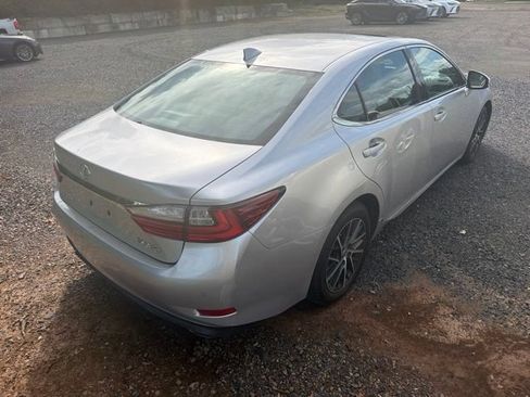 Used 2016 Lexus ES 350 w/ Navigation System Package FWD image 4